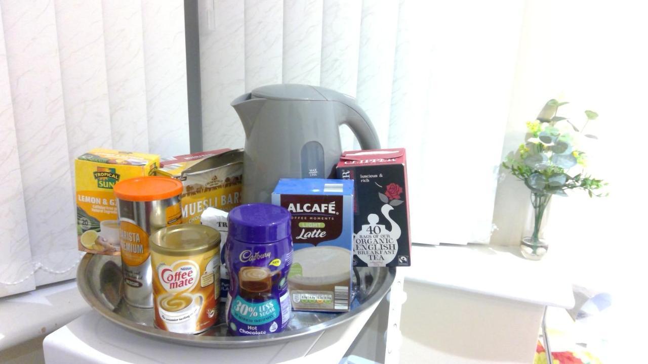 Luxury London Ensuite Double Room, Park Free, Tram-Train! Mitcham Exterior foto