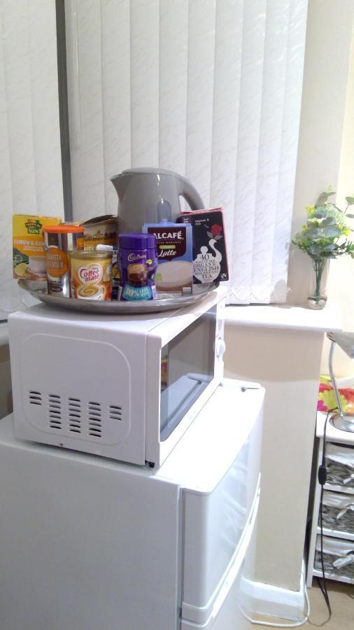 Luxury London Ensuite Double Room, Park Free, Tram-Train! Mitcham Exterior foto